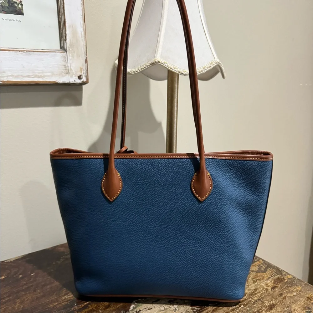 Blue tote - Picture 2 of 5
